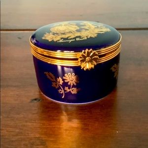 Limoges cobalt blue 22k gold trim trinket box